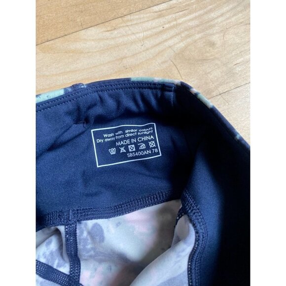 SWEATY Betty BNWOT "power pocket" tights 7/8 sz XXS NEW Green abstract tie dye - Picture 5 of 7